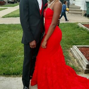 Red dress, stretch material Size 4